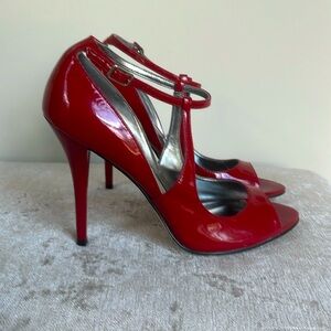 Guess sexy cherry red patent leather strappy heels